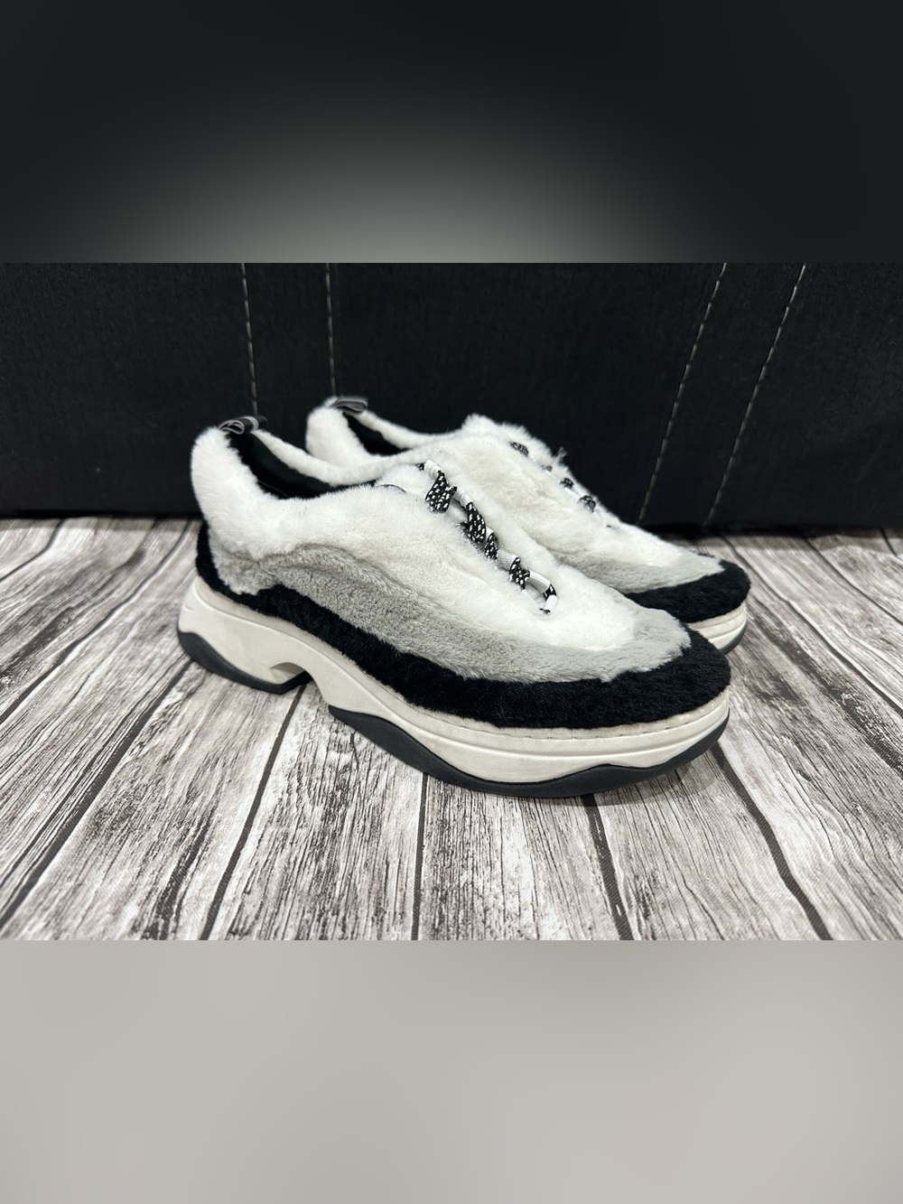 Katy Perry THE FUZZ Triple Layer Faux Fur Sneakers Black and White Size 8.5